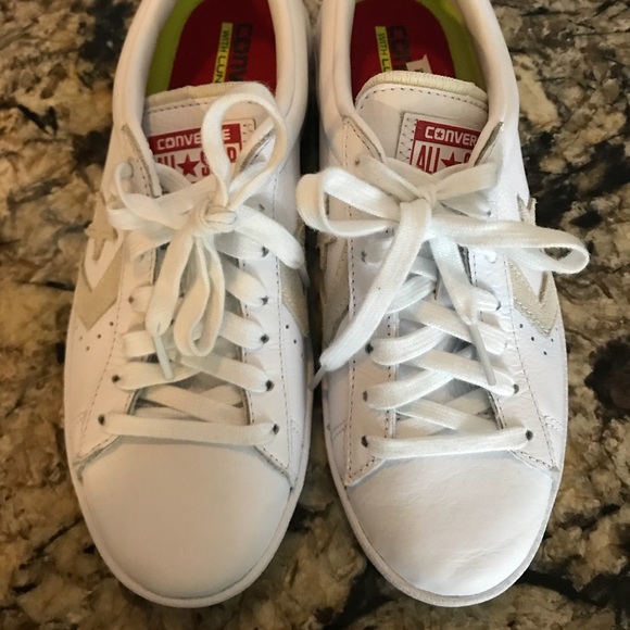 Converse - Picture 2 of 4